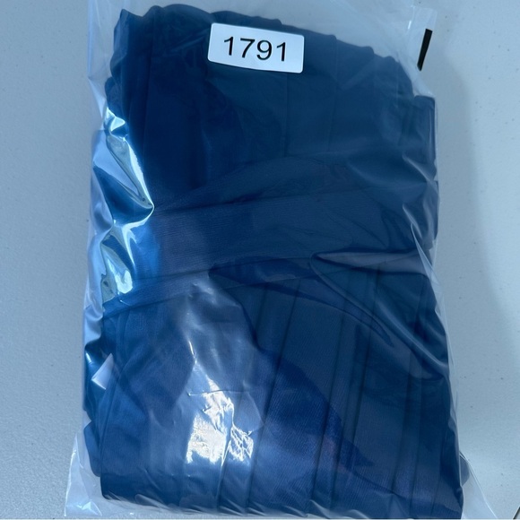 Dress The Population Maxi Krista Plunging V-Neck Navy Blue Large - Picture 14 of 14